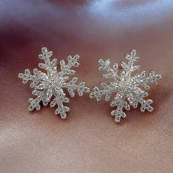 Silver Tone Snowflake Stud Earrings - Picture 5 of 7